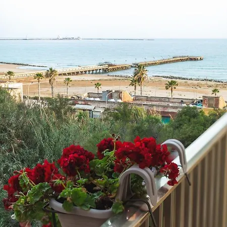 A Due Passi Dal Mare 4*