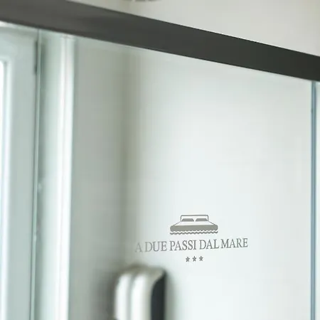 A Due Passi Dal Mare Bed and breakfast 4*