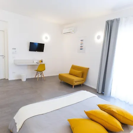 Bed and breakfast A Due Passi Dal Mare 4*