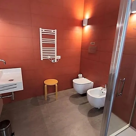 A Due Passi Dal Mare Bed & Breakfast 4*